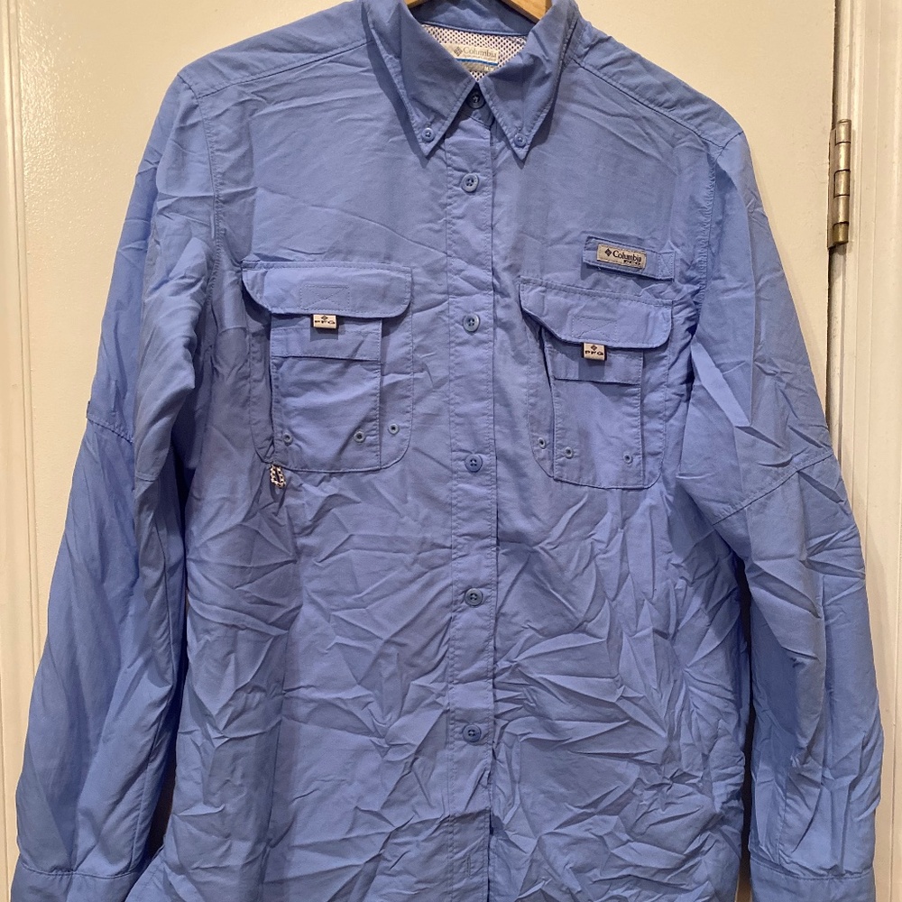 Columbia blue Women’s long sleeve size medium.Like new $8